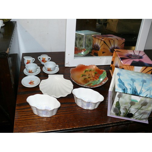 463 - JOBLOT OF DECORATIVE ITEMS TO INCLUDE NAO HEN AND CHICKS, MINIATURE FRAMES, JERSEY POTTERY CANDLE HO... 