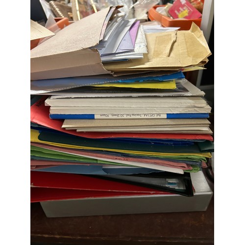 350 - LARGE JOBLOT OF STATIONERY, ENVELOPES, PAPER, FOLDERS ETC