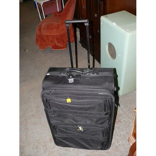 460 - LARGE GOOD QUALITY TROLLEY SUITCASE PLUS A SMALLER CARRY CASE