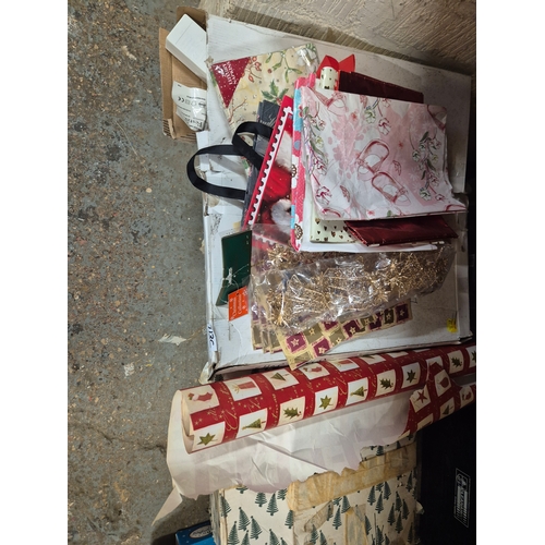 113C - LARGE JOBLOT OF CHRISTMAS ITEMS