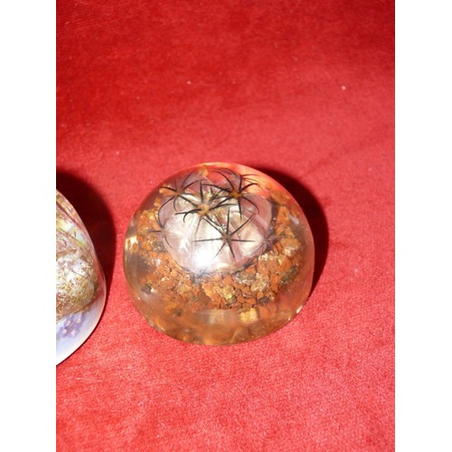 33 - Vintage amber bubble glass paperweight, together with 2x pyrex floral paperweight domes.