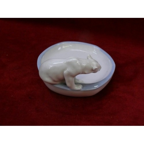 23 - An Art Deco porcelain polar bear trinket or soap dish, marked on the underside for Pfeffer Gotha, Ge... 