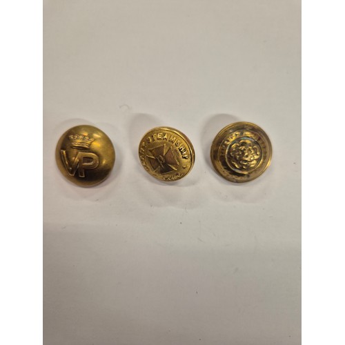 14D - 3x Steam Ship officers brass buttons.