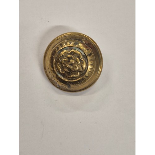 14D - 3x Steam Ship officers brass buttons.