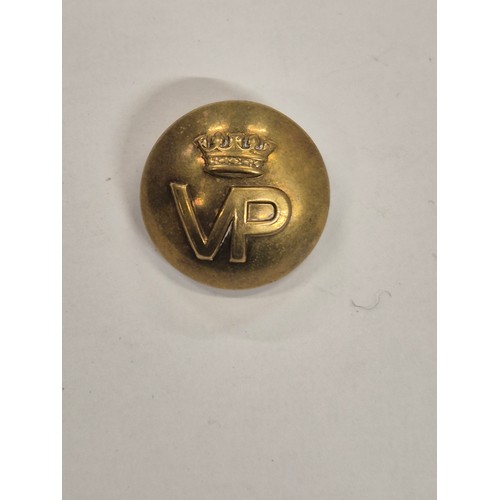 14D - 3x Steam Ship officers brass buttons.