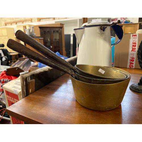 291 - SET OF 3 VINTAGE BRASS PANS