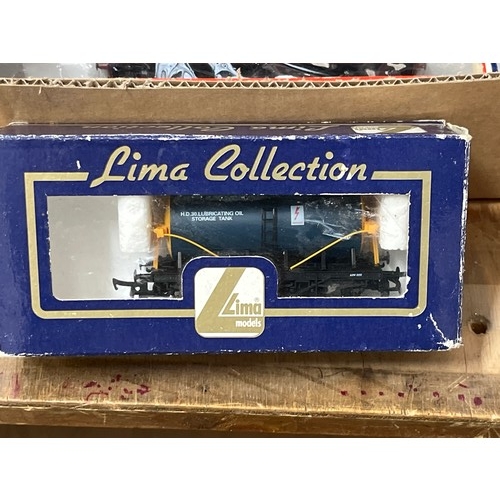 302 - TRAY OF 5 LIMA GOODS WAGONS INCLUDING OIL, DAIRIES, FLAT BED PLUS MAINLINE RAILWAY ESSO TANKER