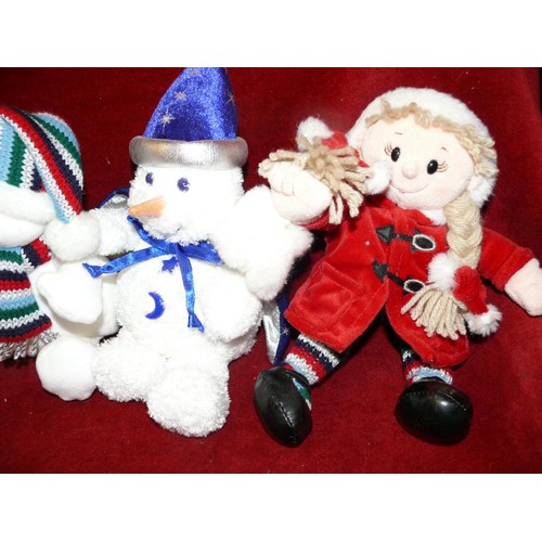 119 - COLLECTION OF CHRISTMAS TEDDIES PLUS A GOLLY WITH ORIGINAL TAGS