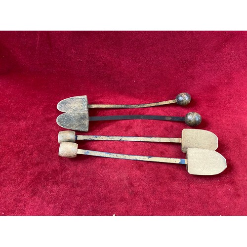 413 - 2x pairs of vintage wood & metal shoe stretchers.