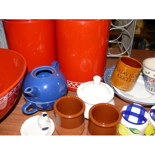 182 - SELECTION OF KITCHENWARE AND CHINA TO INCLUDE RETRO RED CANNISTERS AND SERVING BOWL, CRUET SETS, PLA... 