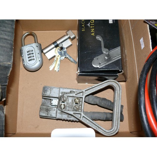 187 - LARGE BOX OF DIY AND HARDWARE TO INCLUDE JUMP LEADS, COMBINATION PADLOCK, DOOR FURNITURE ETC