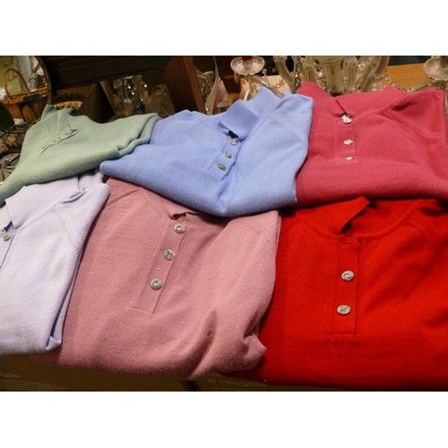 197 - BOX OF 9 LADIES LONGSLEEVED LIGHTWEIGHT JUMPERS IN VARIOUS COLOURS