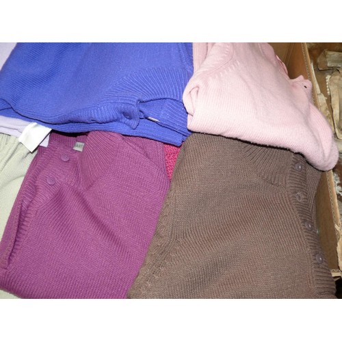 198 - BOX OF 10 LADIES JUMPERS AND 4 LADIES CARDIGANS IN VARIOUS COLOURS