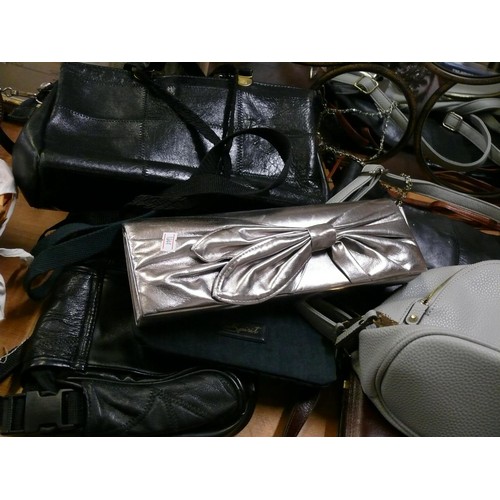 204 - SELECTION OF LADIES GOOD QUALITY HANDBAGS, MANY LEATHER