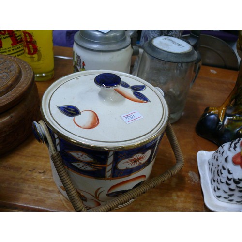 224 - VINTAGE CERAMIC ARTHUR WOOD BISCUIT BARREL