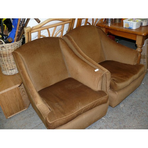 337 - PAIR OF VINTAGE CLUB CHAIRS UPHOLSTERED WITH VELOUR FABRIC