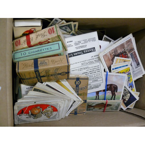 344 - LARGE COLLECTION OF VINTAGE CIGARETTE CARDS, SOME SETS WITH ORIGINAL BOXES