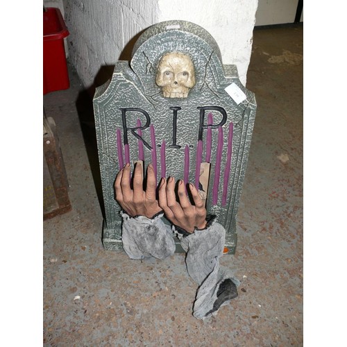 139 - R.I.P. NOVELTY GRAVE STONE