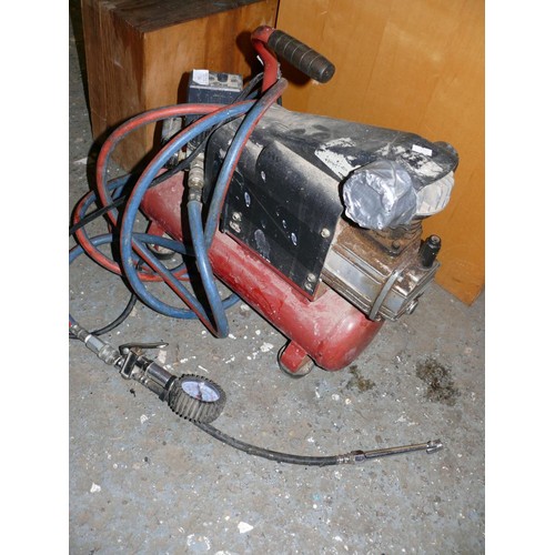 246 - MINI AIR COMPRESSOR WITH TYRE INFLATOR ATTACHMENT MAX BAR 10/PSI 175 IN WORKING ORDER