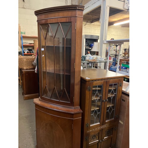 469 - MAHOGANY CORNER CUPBOARD WITH ASTRAGAL GLAZING TO TOP HALF