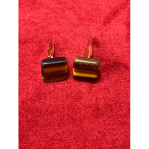 8 - 5 PAIRS OF VINTAGE CUFFLINKS INCLUDING SQUARE TIGERS EYE