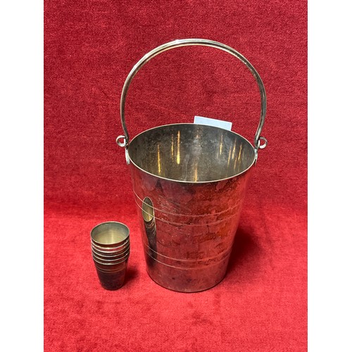 9 - VINTAGE SILVER PLATED ICE BUCKET (KINGSWAY PLATE - MADE IN ENGLAND) AND SIX PLATED SHOT MEASURES