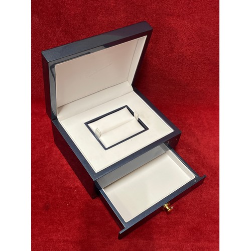 10 - GOOD QUALITY JEWELLERY BOX WITH DRAWER IN VERY GOOD CONDITION