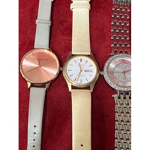 25 - AVIA GENTS WATCH, FUENTE WATCH AND OLIVIA BURTON - ALL WORKING AT TIME OF LOTTING