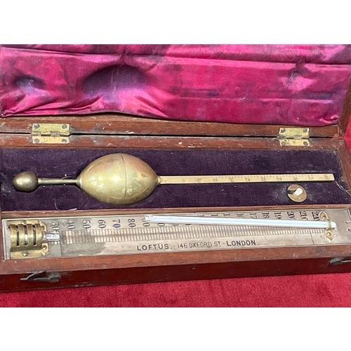 17 - A 19TH CENTURY HYDROMETER (SACCHAROMETER) IN MAHOGANY FITTED CASE BY LOFTUS, 146 OXFORD STREET - GLA... 