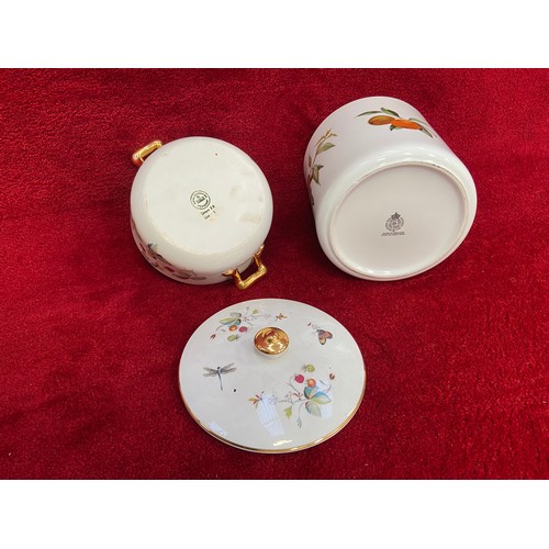 227B - Royal Worcester porcelain 'Strawberry Fair gold edge' covered oven dish, together with a Royal Worce... 