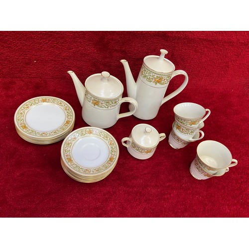 227C - Noritake (Sri Lanka) Teresa 2688 pattern tea & coffee service. Tea pot, coffee pot, sugar pot, 5x si... 