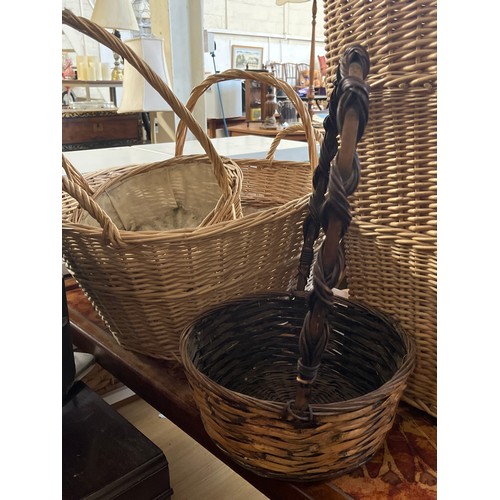 479 - SELECTION OF 5 WICKER BASKETS, LAUNDRY BASKET, LARGE LOG BASKET AND 3 SMALLER ONES