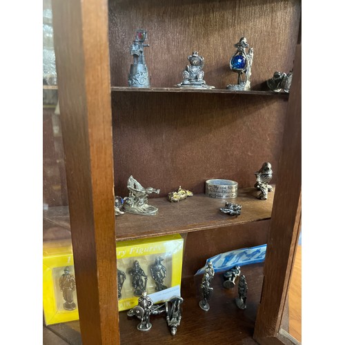 389 - SMALL WOODEN CABINET WITH MINIATURE PEWTER FIGURINES OF VARIOUS ANIMALS AND PEOPLE