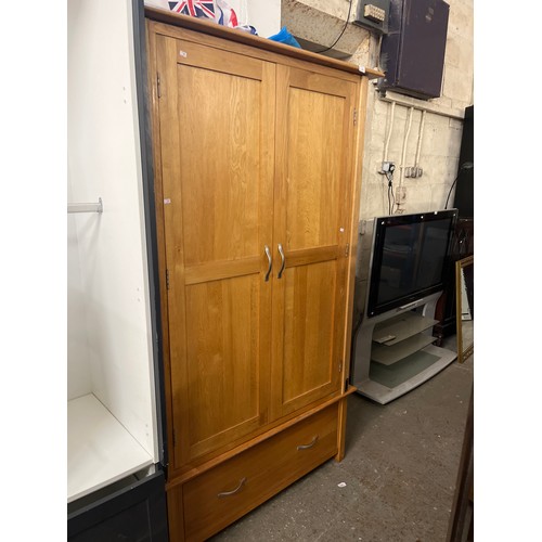 492 - LARGE LIGHT OAK 2 DOOR WARDROBE WITH DRAWER BELOW, MISSING HANGING RAIL