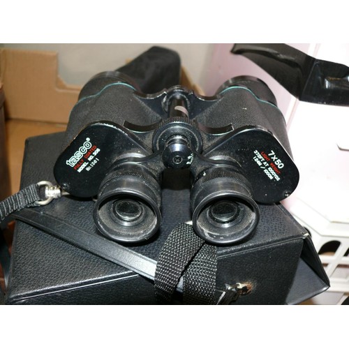 348 - LARGE BOX OF BINOCULARS AND OPERA GLASSES MANY WITH ORIGINAL CASES