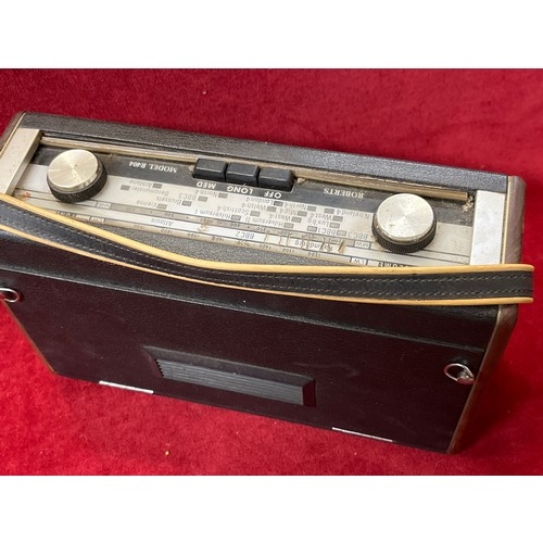 83 - ROBERTS RADIO MODEL R404