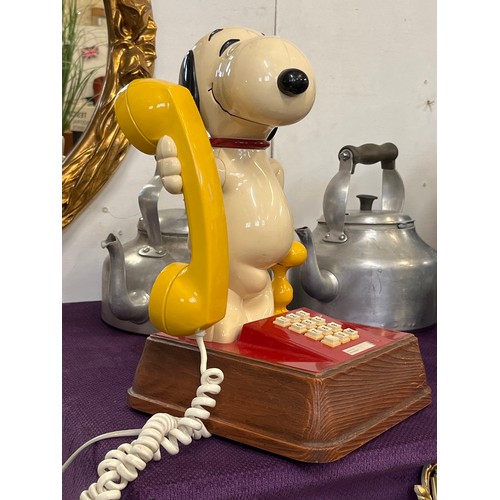 126 - RETRO SNOOPY TELEPHONE