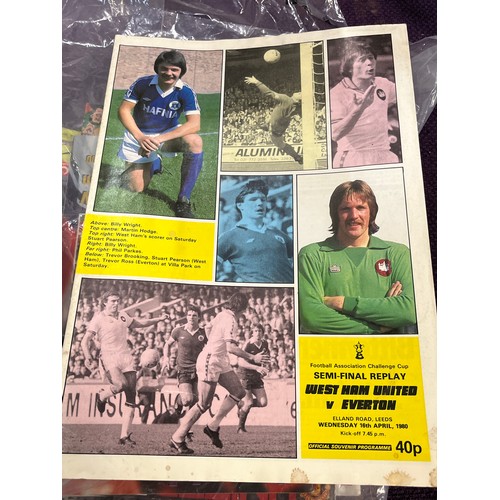 130 - LOT OF MIXED PROGRAMMES INCLUDING FOREST