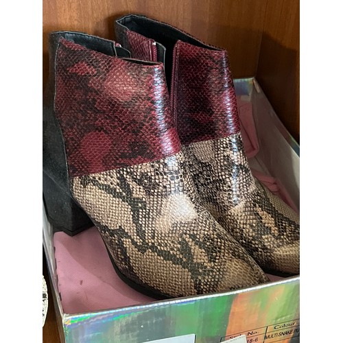 147 - RIVER ISLAND BOOTS, SIZE 8,  SNAKESKIN EFFECT BOOTS WITH GOLD METAL TOECAP, SIZE 8 AND PAIR OF NEW M... 