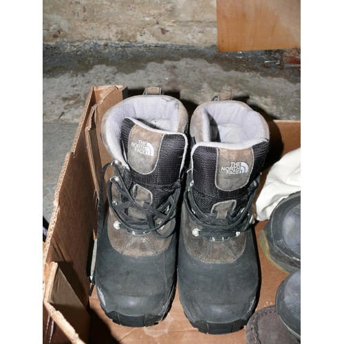 195 - LARGE BOX OF GOOD QUALITY GENTS SHOES AND BOOTS,  MOSTLY SIZE 10 TO INCLUDE TED BAKER, BARKER TECH, ... 