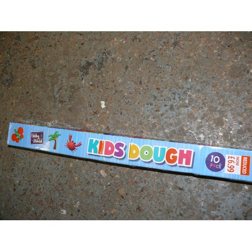 162 - HOBBYWORLD KIDS DOUGH, TUBE NEW APPROX 1 M