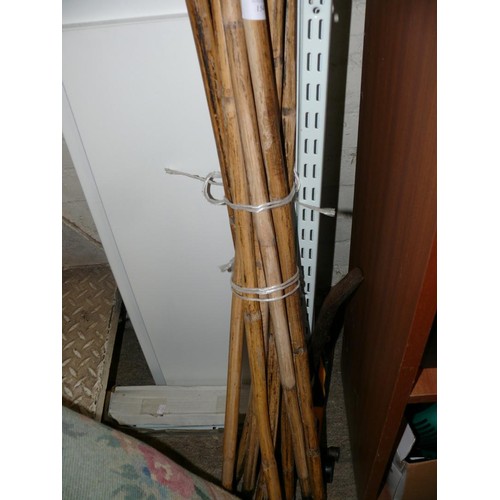 154 - SET OF WOODEN CHIMNEY RODS