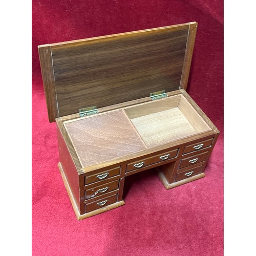 5 - A VINTAGE TALLENT OF OLD BOND STREET MUSICAL JEWELLERY BOX IN THE SHAPE OF A KNEEHOLE DESK