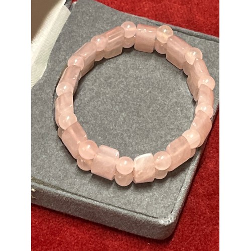 23 - A ROSE QUARTZ BRACELET WITH BOX