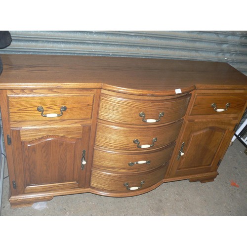 487 - LARGE BOW FRONTED SIDEBOARD WITH 6 DRAWERS AND 2 CUPBOARDS