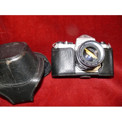 86 - 5 VINTAGE PENTAX CAMERAS WITH LARGE LENSES, STRAPS AND A CASE