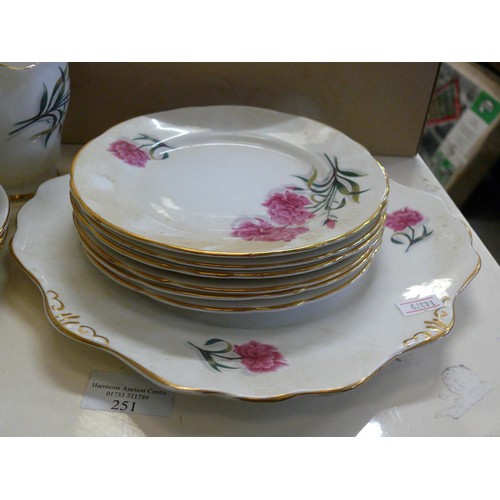 221 - VERY PRETTY TEASET BY ROYAL STANDARD 6 CUPS & SAUCERS AND TEA PLATES PLUS CAKE PLATE, MILK JUG AND S... 