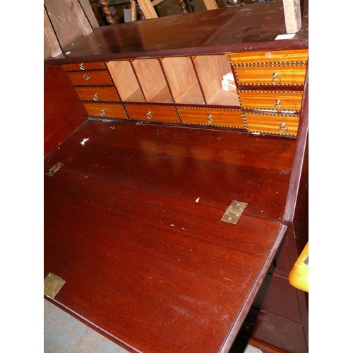 368 - REPRODUCTION MAHOGANY 3 DRAWER BUREAU