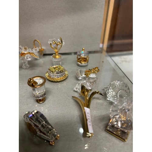 3 - AN IMPRESSIVE COLLECTION OF MOSTLY SWAROVSKI MINIATURES TO INCLUDE A MICROSCOPE, GRAMOPHONE, CHAMPAG... 