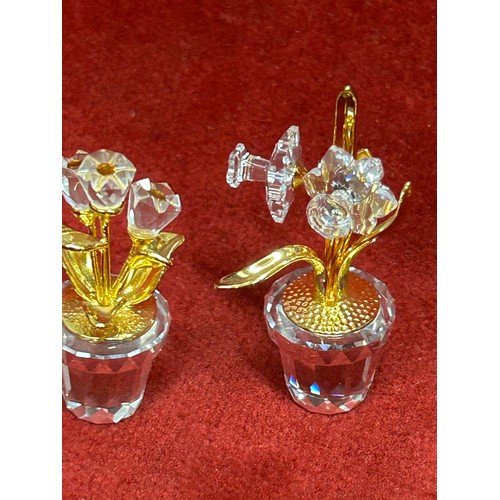 3 - AN IMPRESSIVE COLLECTION OF MOSTLY SWAROVSKI MINIATURES TO INCLUDE A MICROSCOPE, GRAMOPHONE, CHAMPAG... 